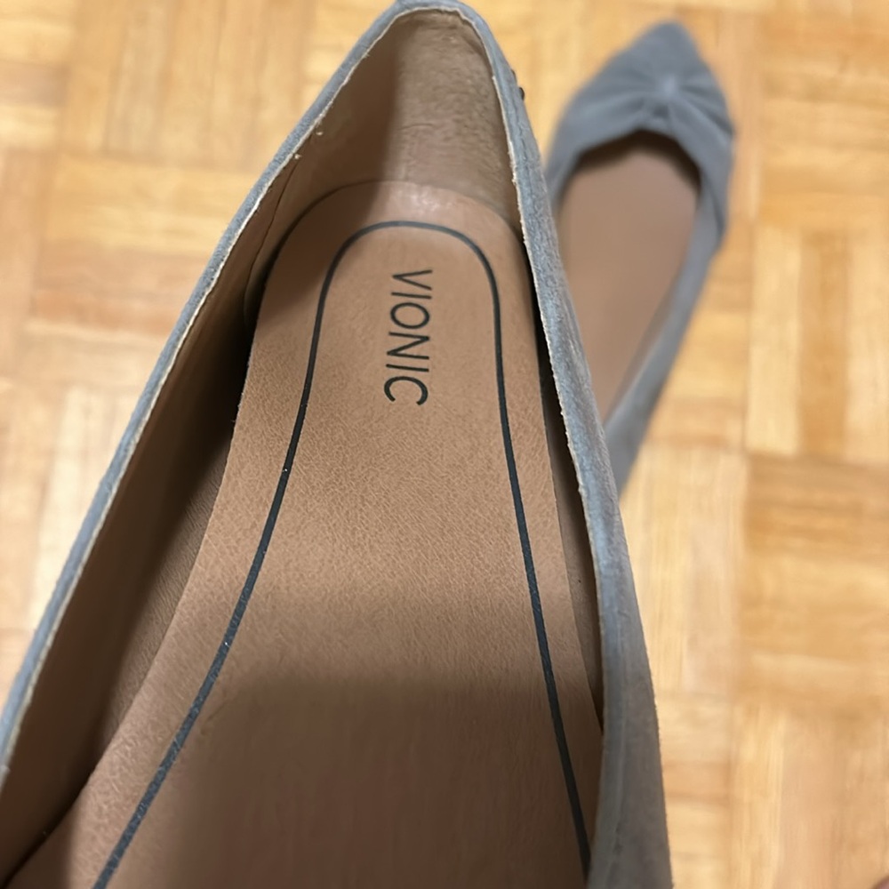 Vionic - Picture 5 of 7